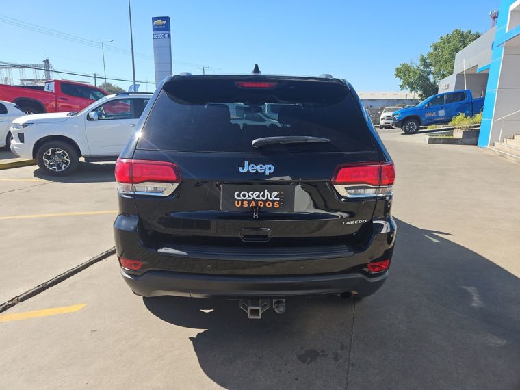 Jeep Grand cherokee 3.6 Laredo 4x2 At 5p 2022 Usado  Usado en Webautos.cl
