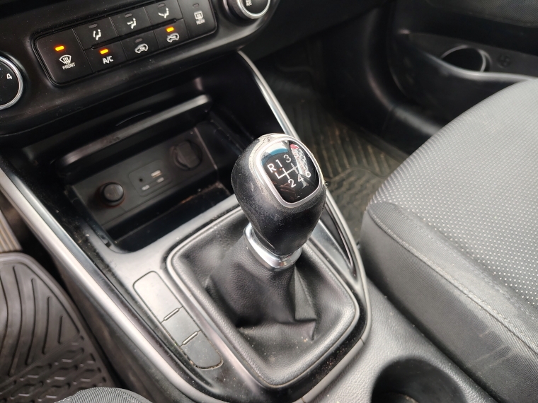 Kia Carens Carens Ex 2.0 2016 Usado en Rosselot Usados