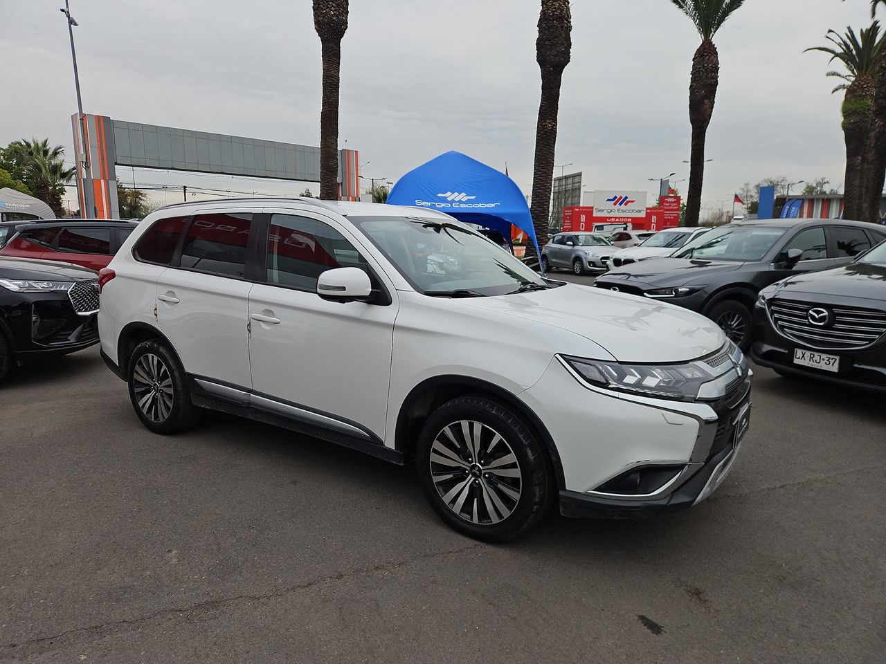 Mitsubishi Outlander Outlander 4x4  2.4  Aut 2022 Usado en Usados de Primera - Sergio Escobar