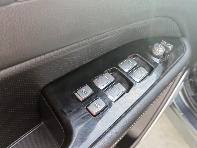 Ssangyong Rexton New Rexton 2.2 Mt 4x2 - Yrx301 Euro Vi 2023 Usado en Rosselot Usados