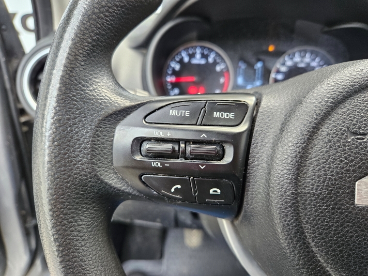 Kia Soluto 1.4 Lx Ac  Mt 2023 Usado  Usado en Kovacs Usados