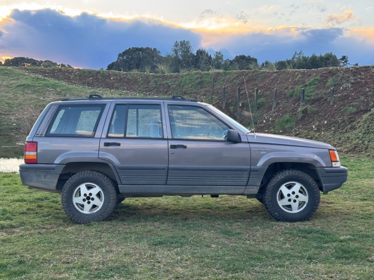 Jeep Grand cherokee Laredo 1994 Usado en G Autos Automotriz - G Autos