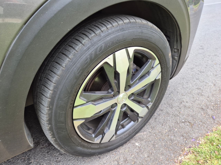 Peugeot 3008  Allure Pack Bluehdi 130 Eat8 2021 Usado en Autoadvice Autos Usados