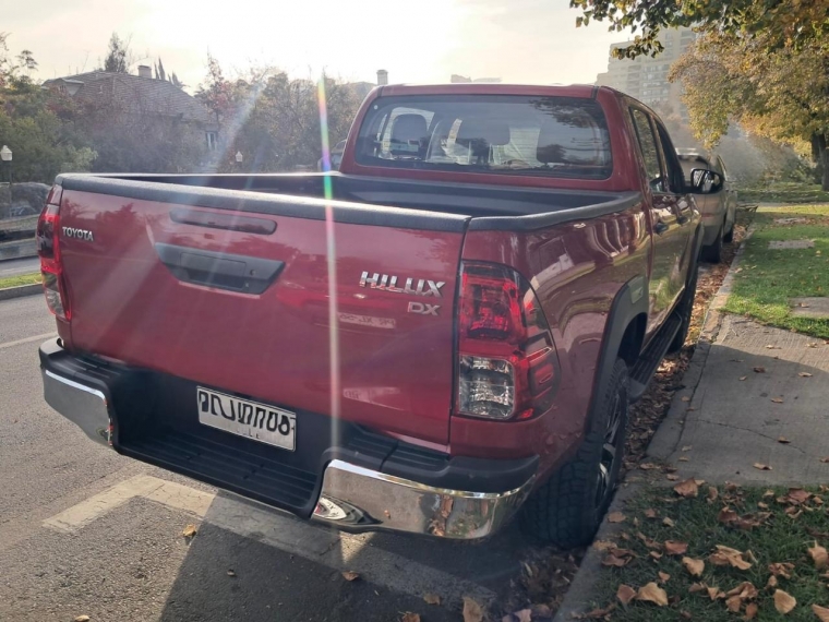 TOYOTA HILUX DX 4X2  2.4 - imagen 12