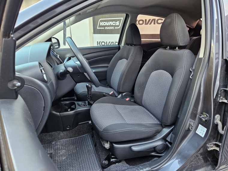 Nissan Versa 1.6  Sense  Mt 2021 Usado  Usado en Kovacs Usados