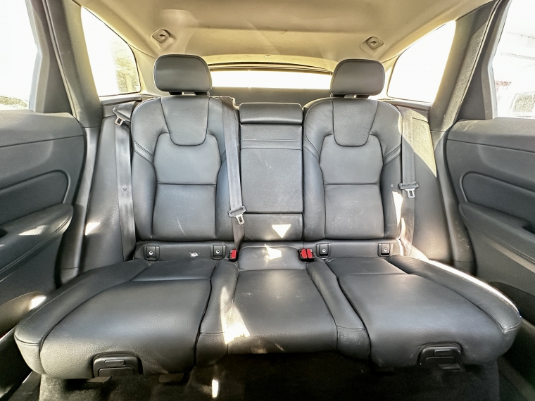 Volvo Xc60 Xc60 4x4 2.0 Aut 2021 Usado en Rosselot Usados
