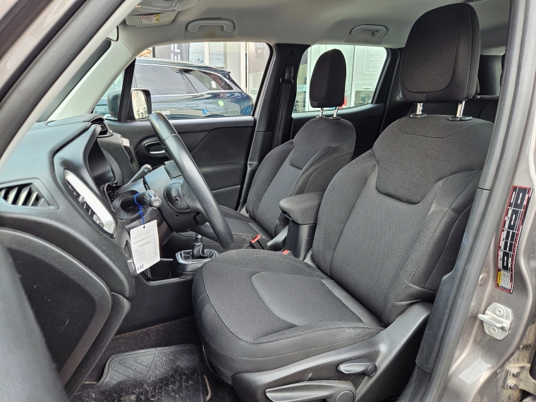 Jeep Renegade Renegade Sport 1.8 2022 Usado en Rosselot Usados