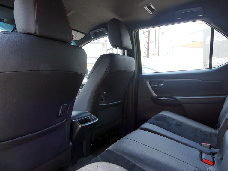 Toyota Fortuner 4x4 2.8 Aut 2023 Usado  Usado en Webautos.cl