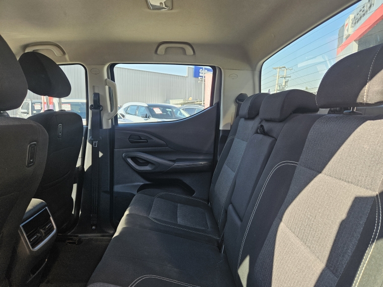 Peugeot Landtrek Landtrek Active Bluehdi 180 4x2 Euro 6b 2024 Usado en Rosselot Usados