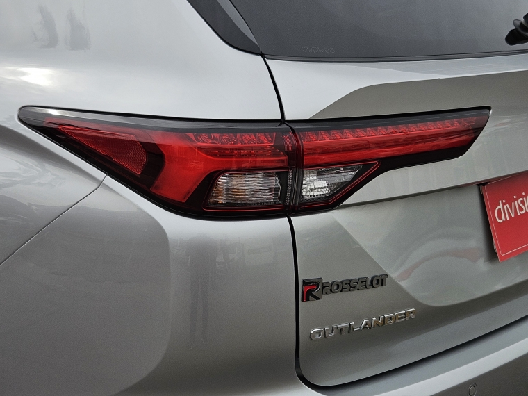 Mitsubishi Outlander Outlander Glx 2.5 Aut 2023 Usado en Rosselot Usados