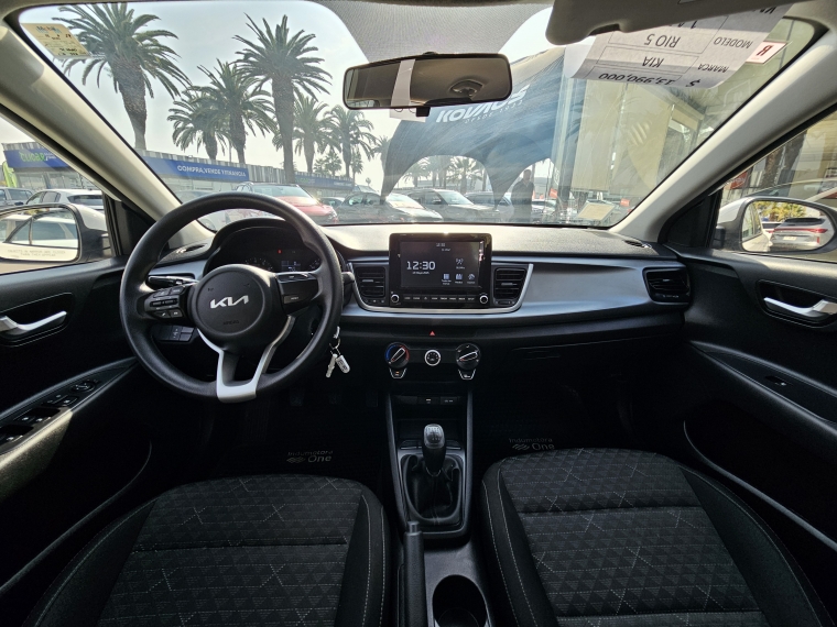 Kia Rio 5 Ex Full 6mt 1.4 2023 Usado  Usado en Kovacs Usados