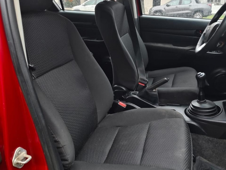 TOYOTA HILUX DX 4X2 2.4 - imagen 13
