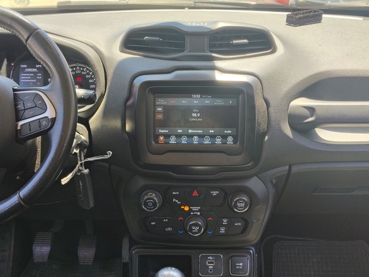 Jeep Renegade Renegade Sport Lx 4x2 Mt 1.8 2023 Usado en Rosselot Usados