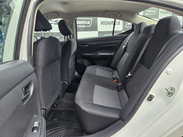Nissan Versa 1.6  Sense  Mt 2023 Usado  Usado en Kovacs Usados
