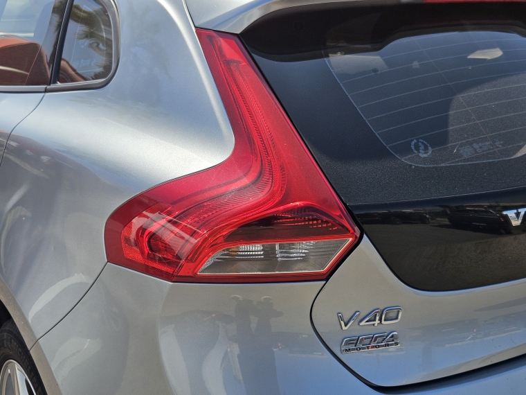 Volvo V40 V40 T4 Comfort Mt 2016 Usado en Rosselot Usados