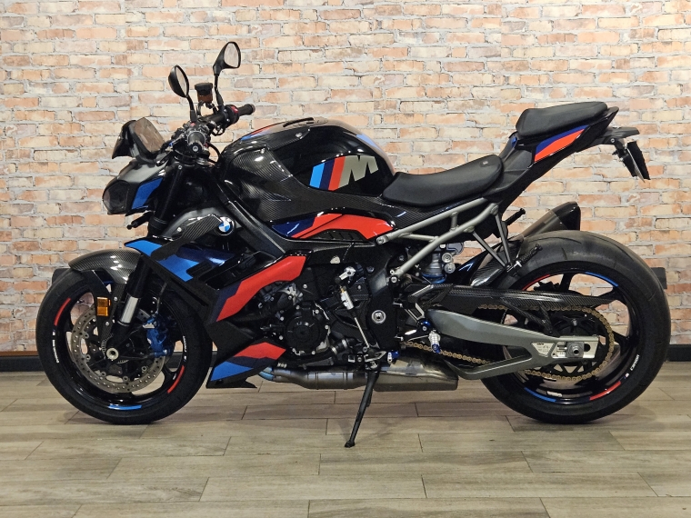 Bmw M 1000 r Carbon Pack 2025 Usado en BMW Premium Selection Bmw M 1000 r Carbon Pack 2025 Usado en BMW Premium Selection