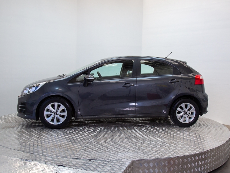 Kia Rio 5 1.4 Ex Full At 2017 Usado  Usado en Pompeyo