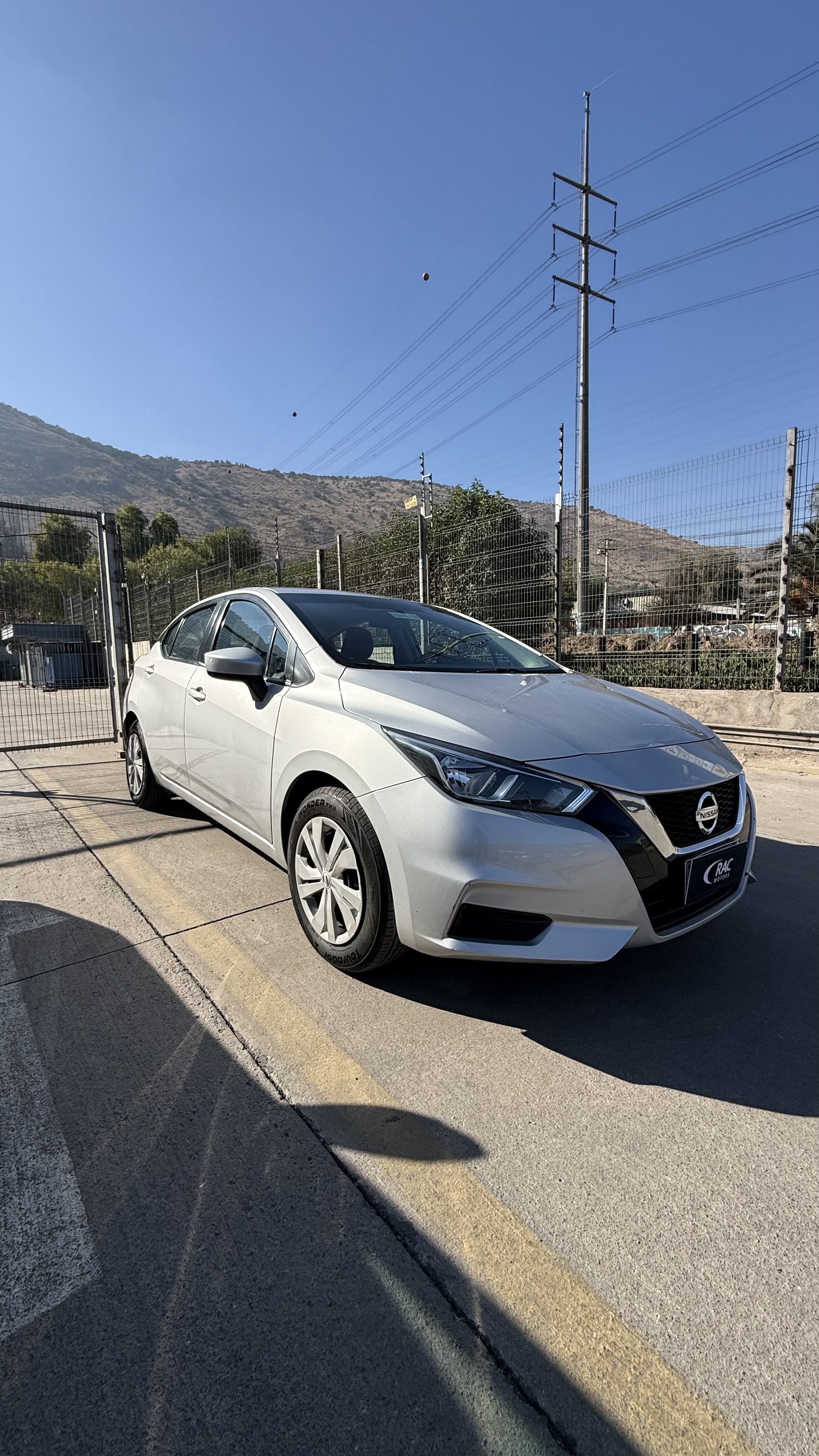 Nissan Versa 2021 — foto 2