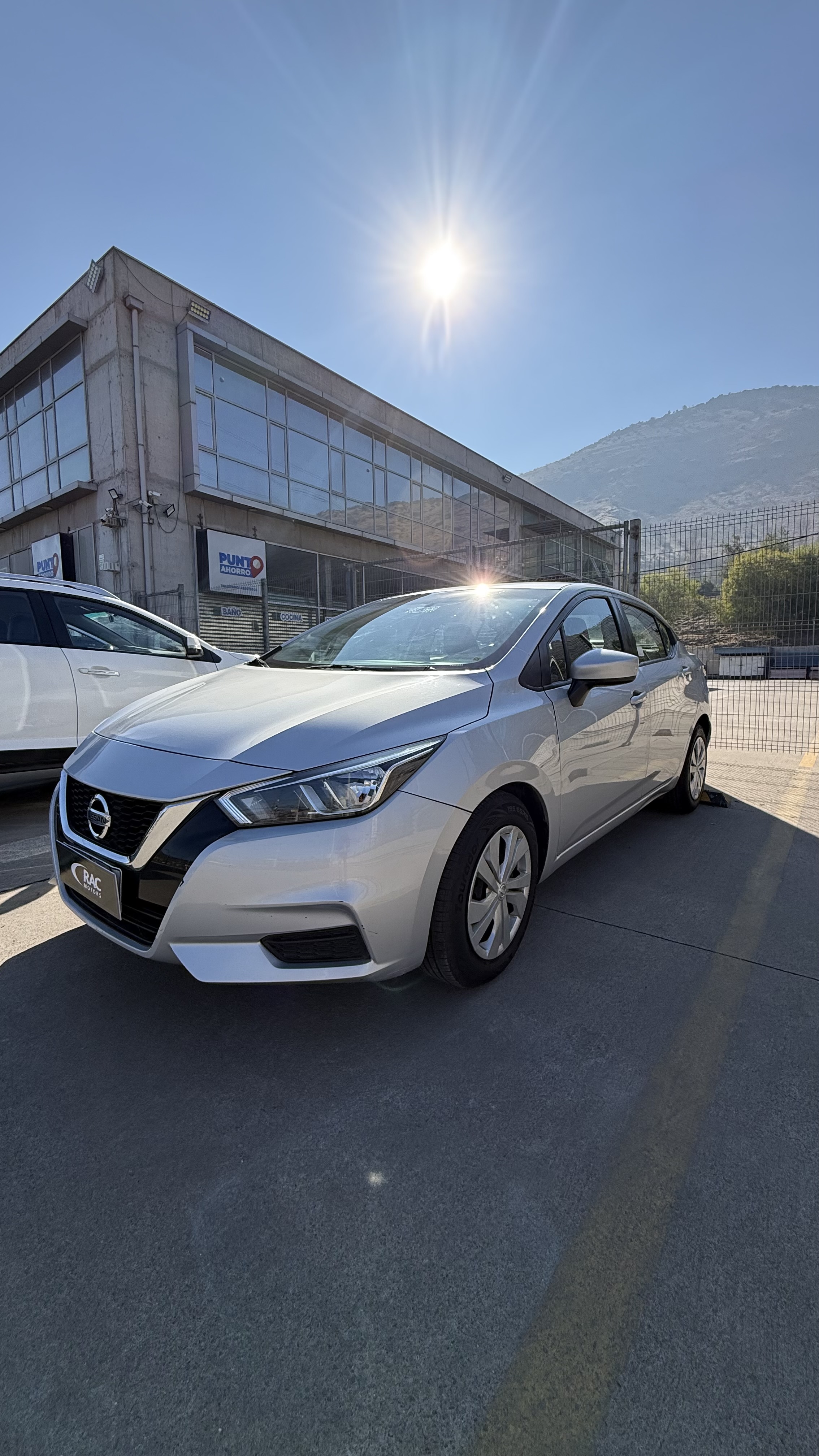 Nissan Versa 2021 — foto 3
