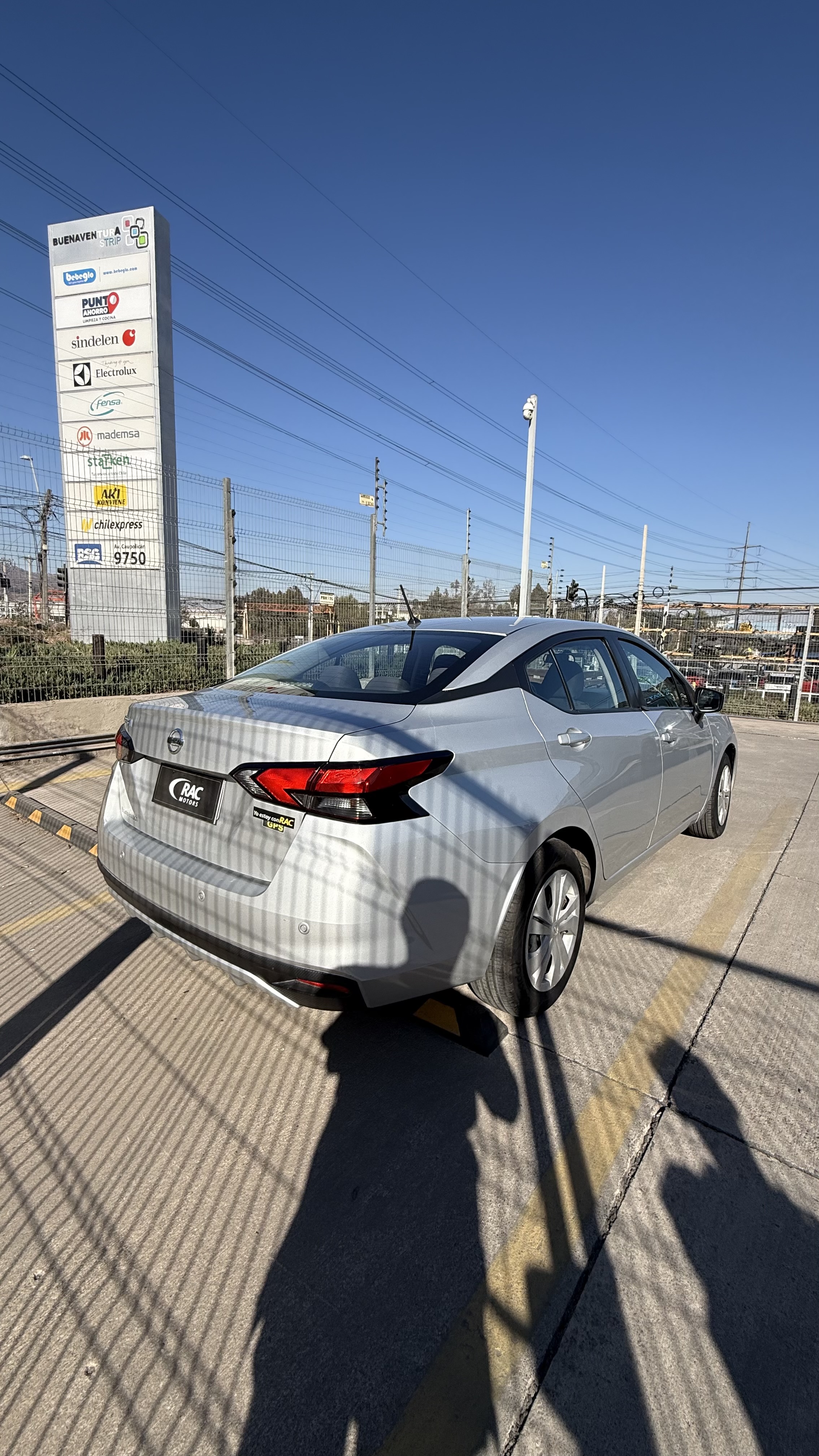 Nissan Versa 2021 — foto 8
