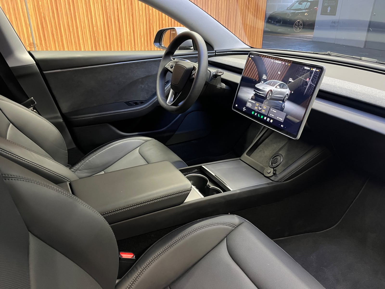 Tesla Model 3 — foto 15 de 15