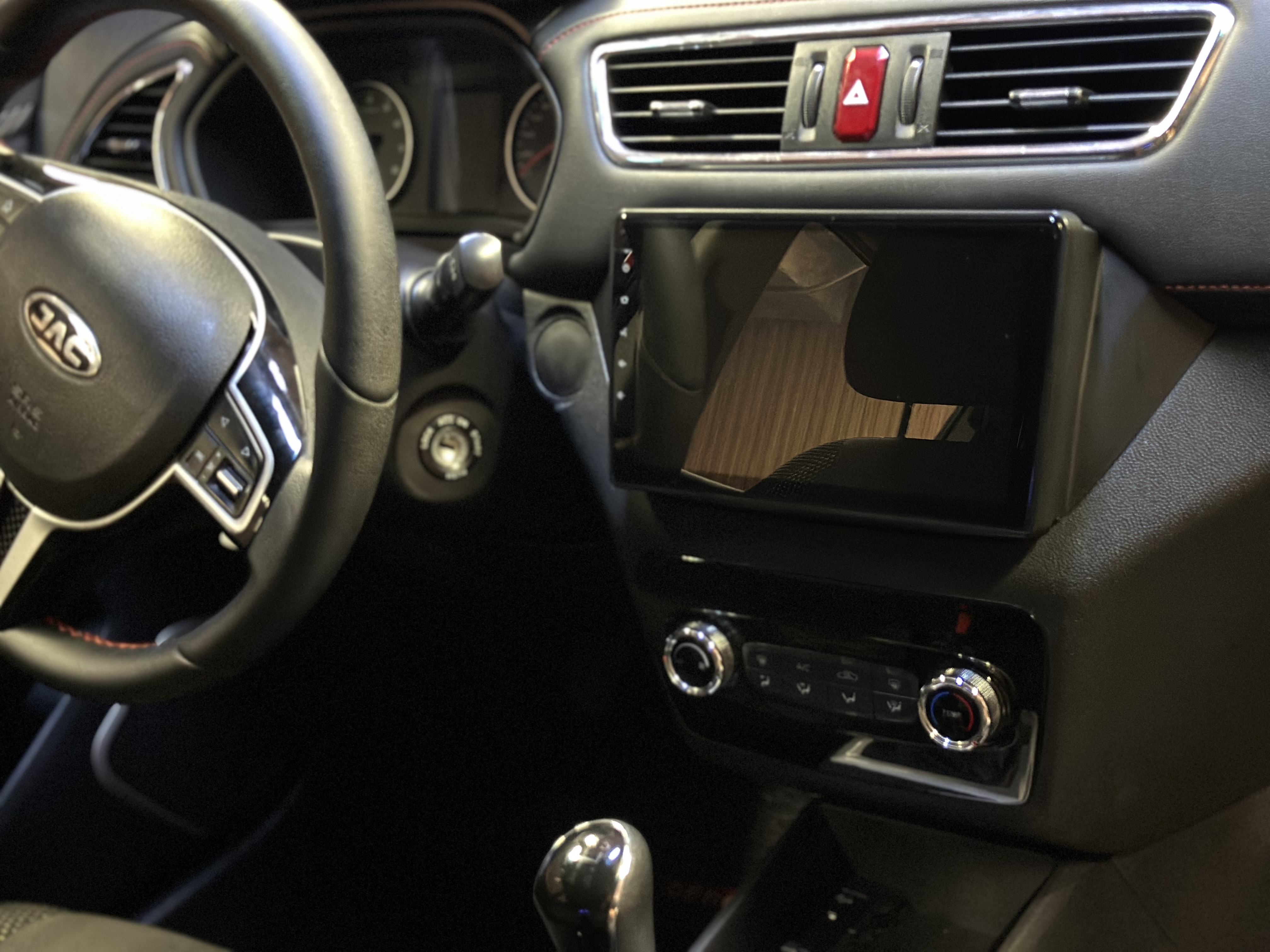 JAC Js2 — foto 17 de 19