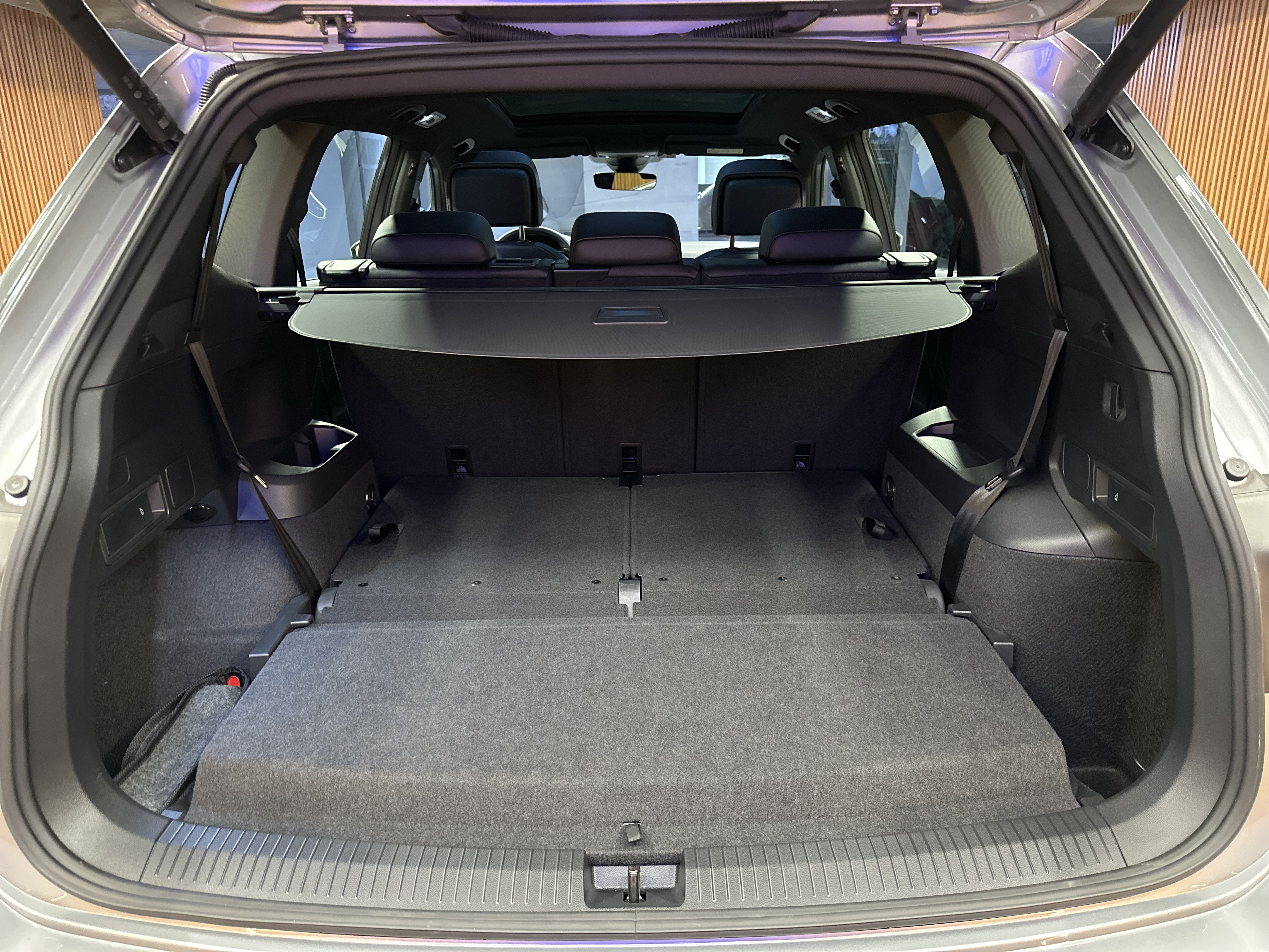 Volkswagen Tiguan — foto 17 de 20