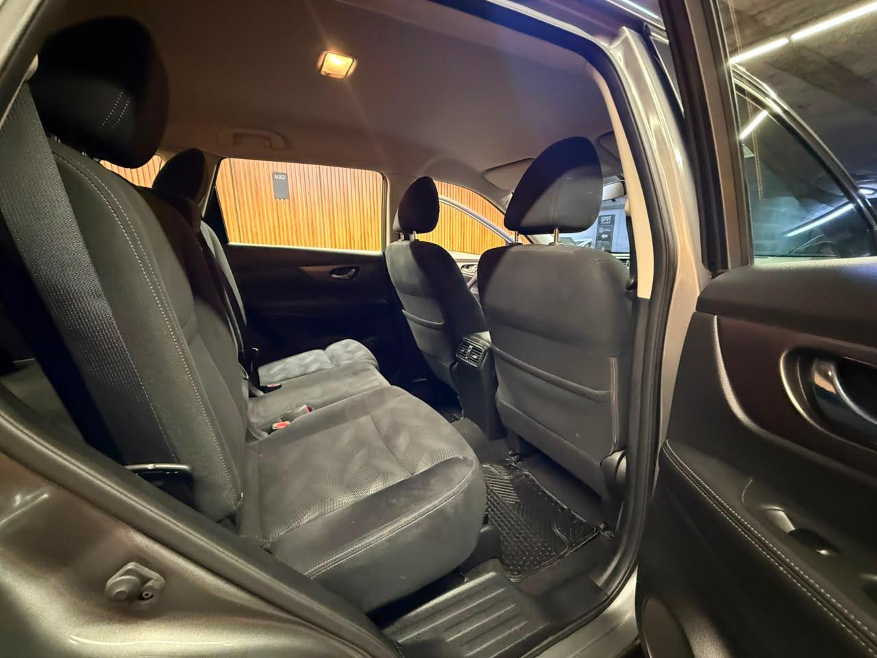 Nissan X-Trail — foto 15 de 17