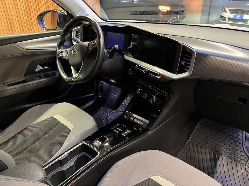 Opel Mokka — foto 15 de 17