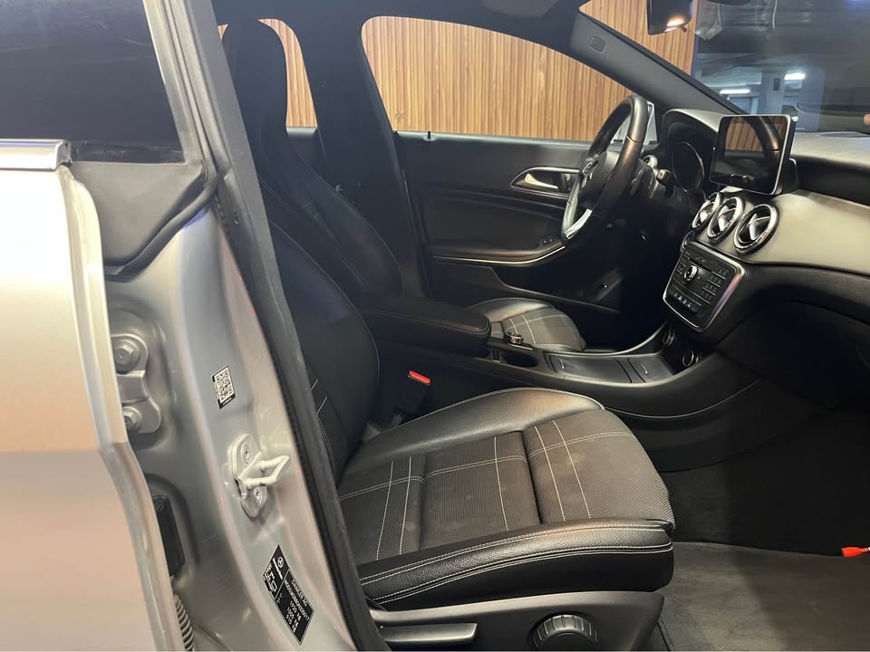 Mercedes-Benz Cla200 — foto 17 de 18