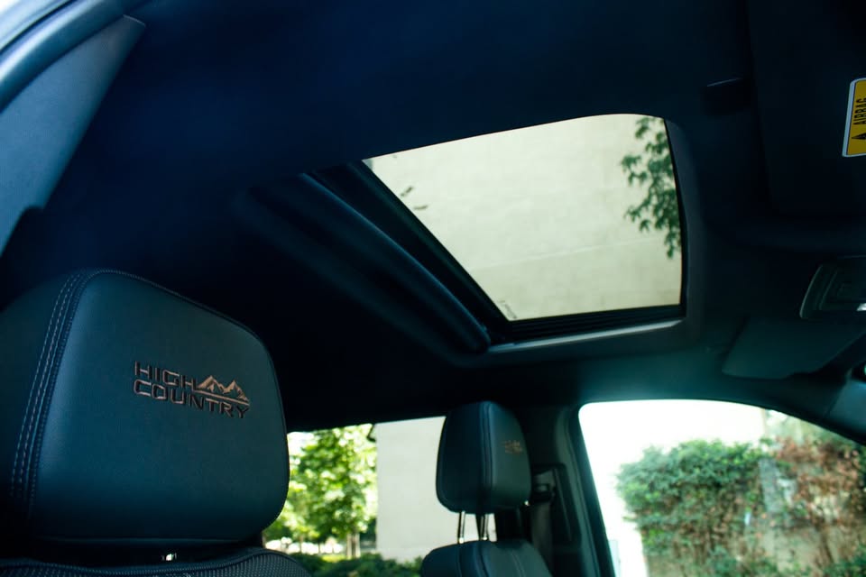 Chevrolet Silverado — foto 15 de 17