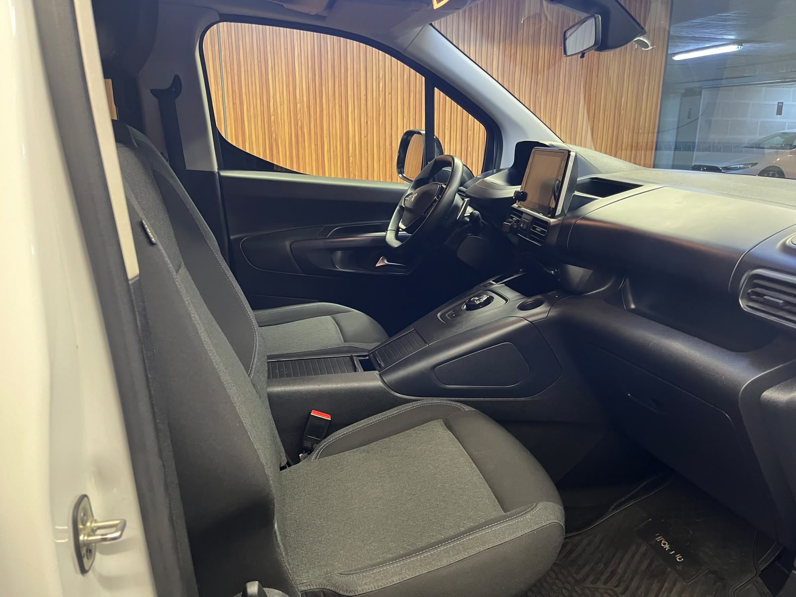 Peugeot Rifter — foto 15 de 15