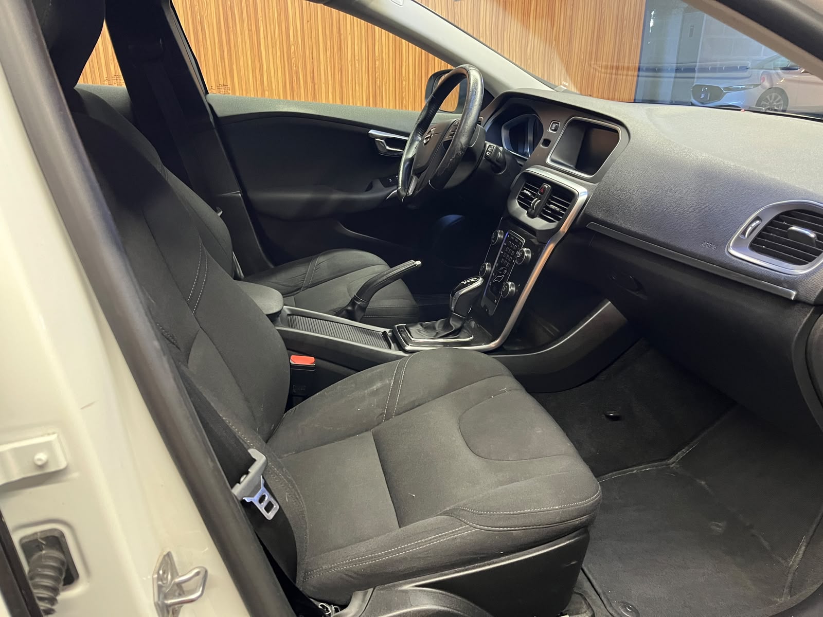 Volvo V40 — foto 15 de 15