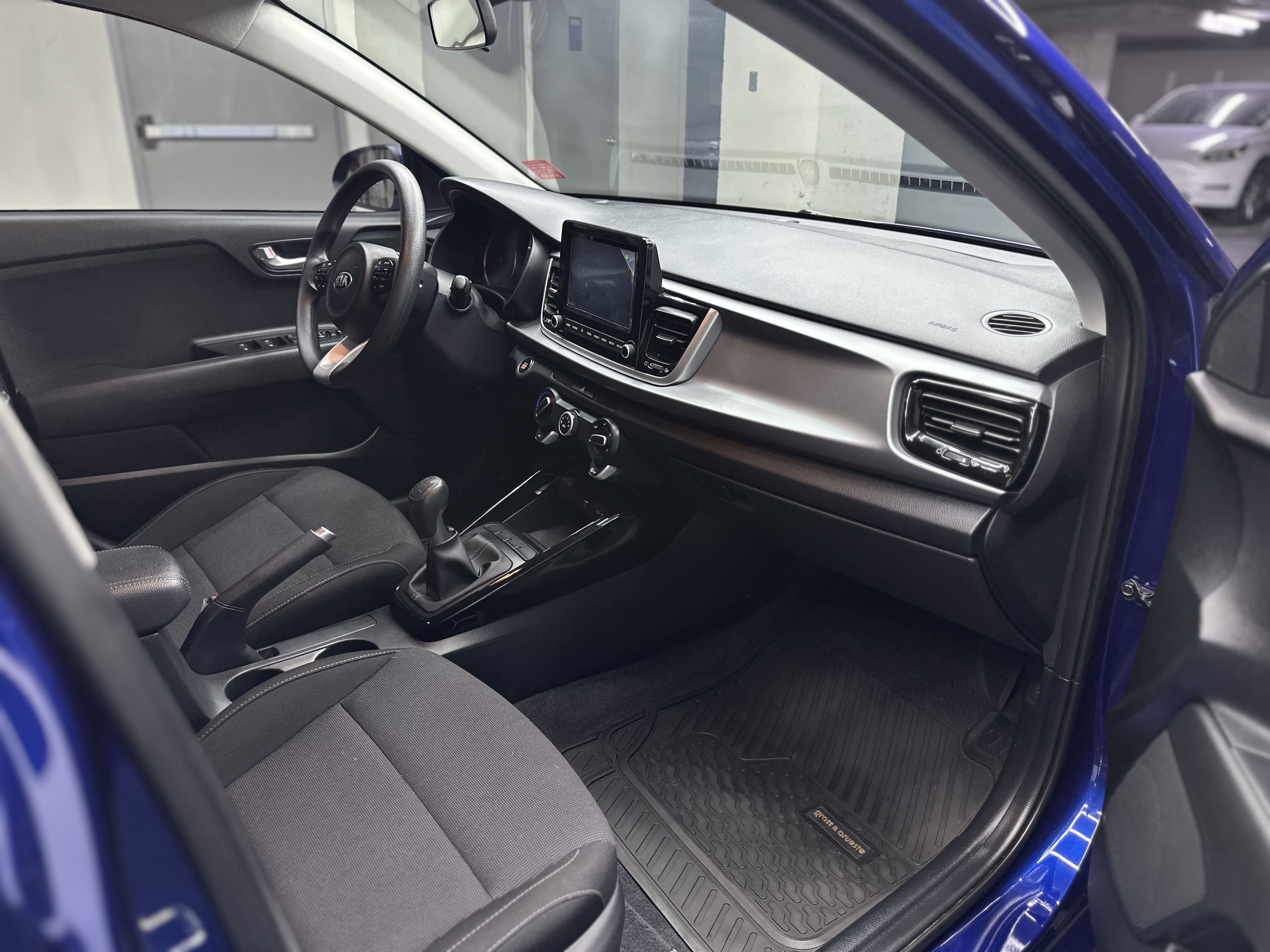 KIA Rio5 — foto 15 de 16