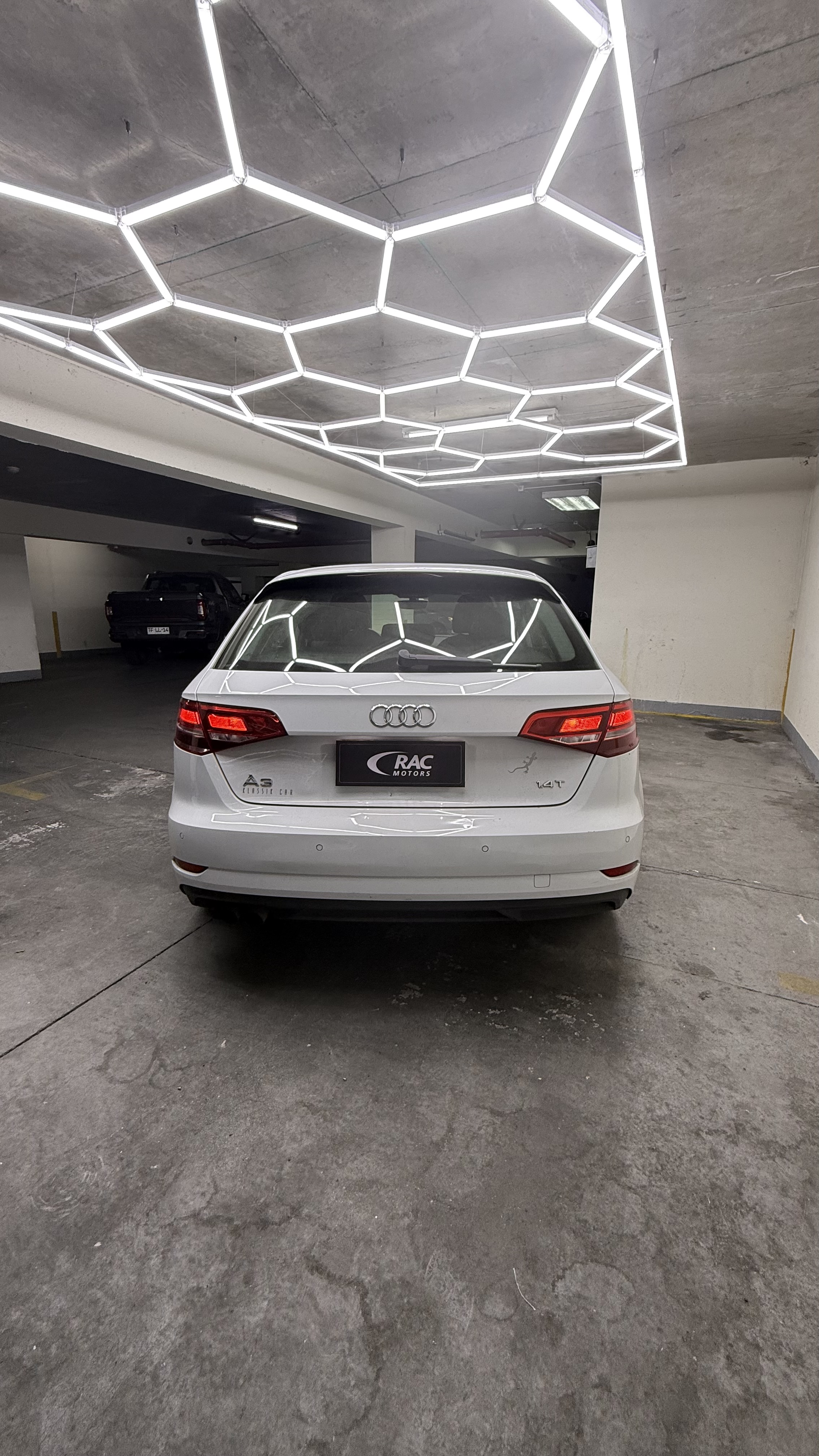 Audi A3 2018 — foto 7