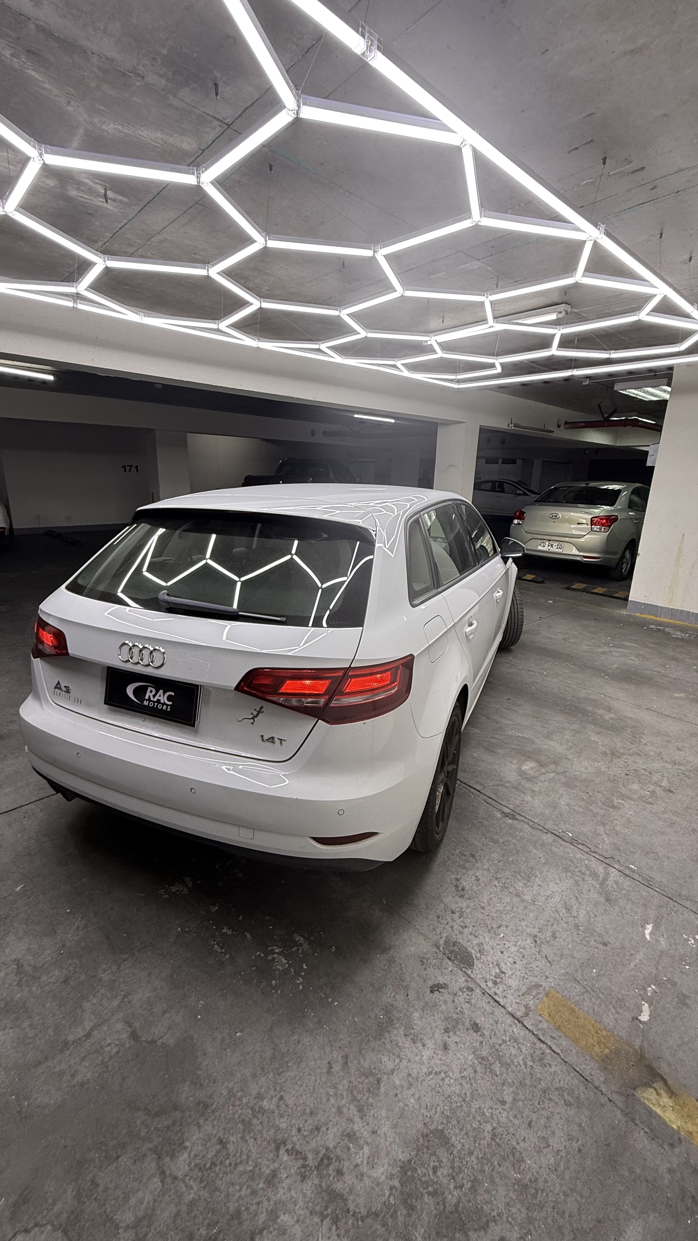 Audi A3 2018 — foto 8