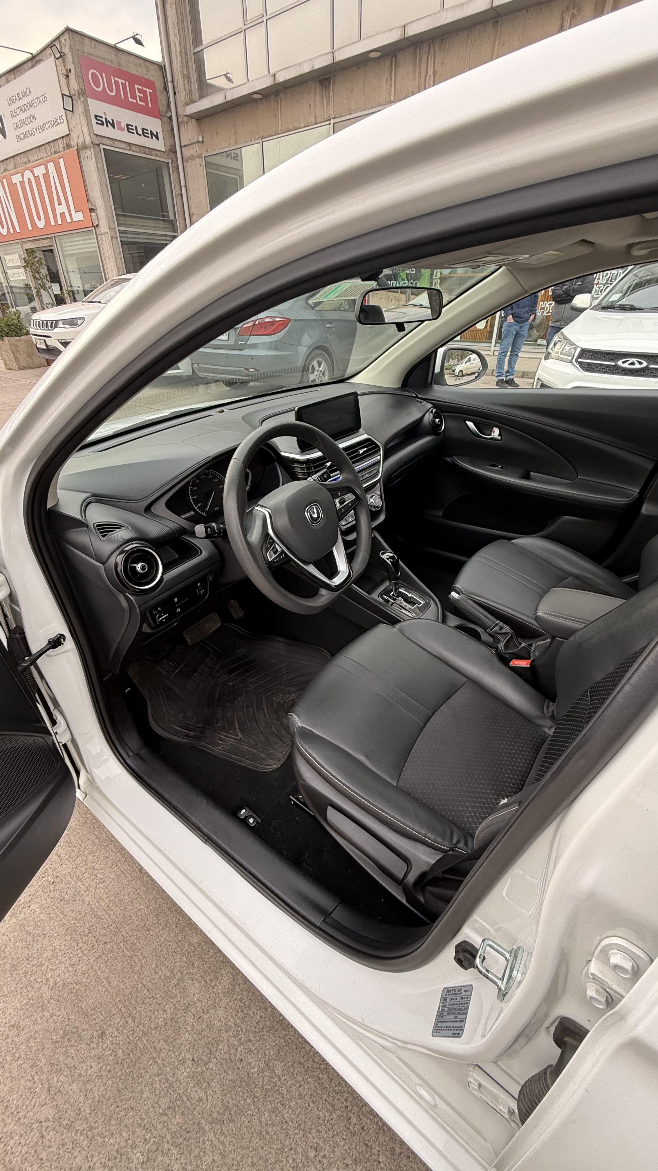 Changan Alsvin 2023 — foto 9