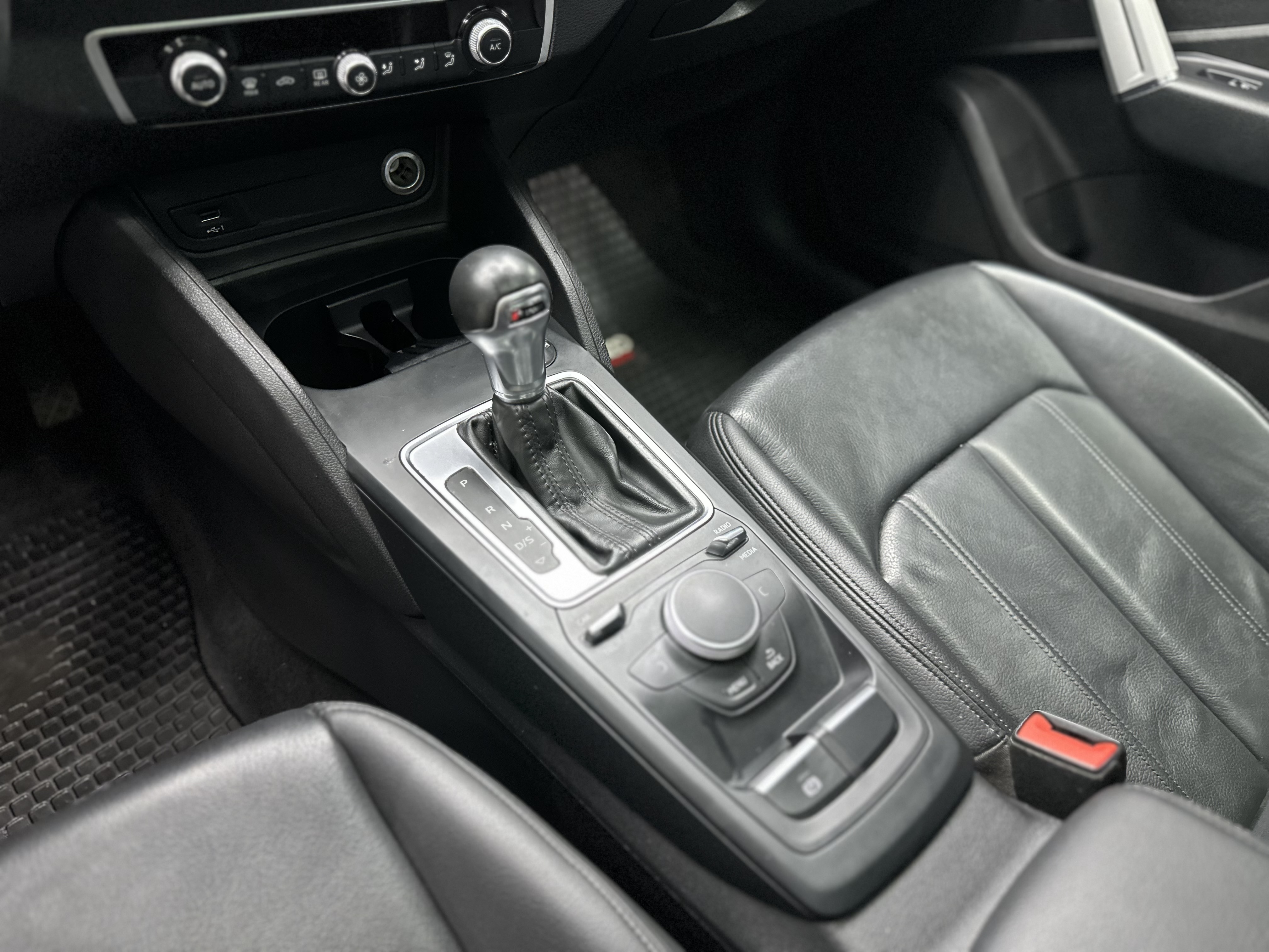 Audi Q2 — foto 9 de 17