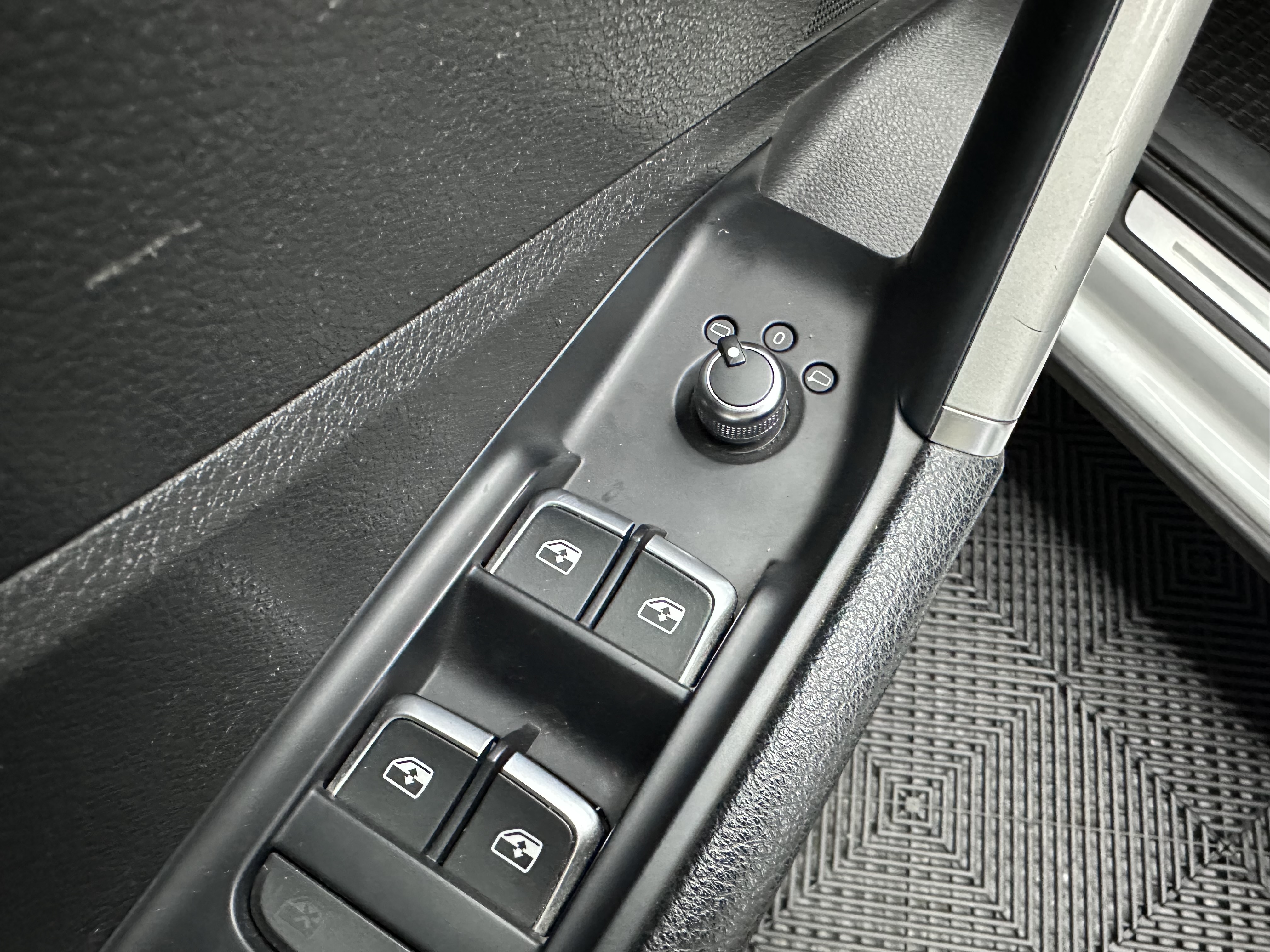 Audi Q2 — foto 10 de 17
