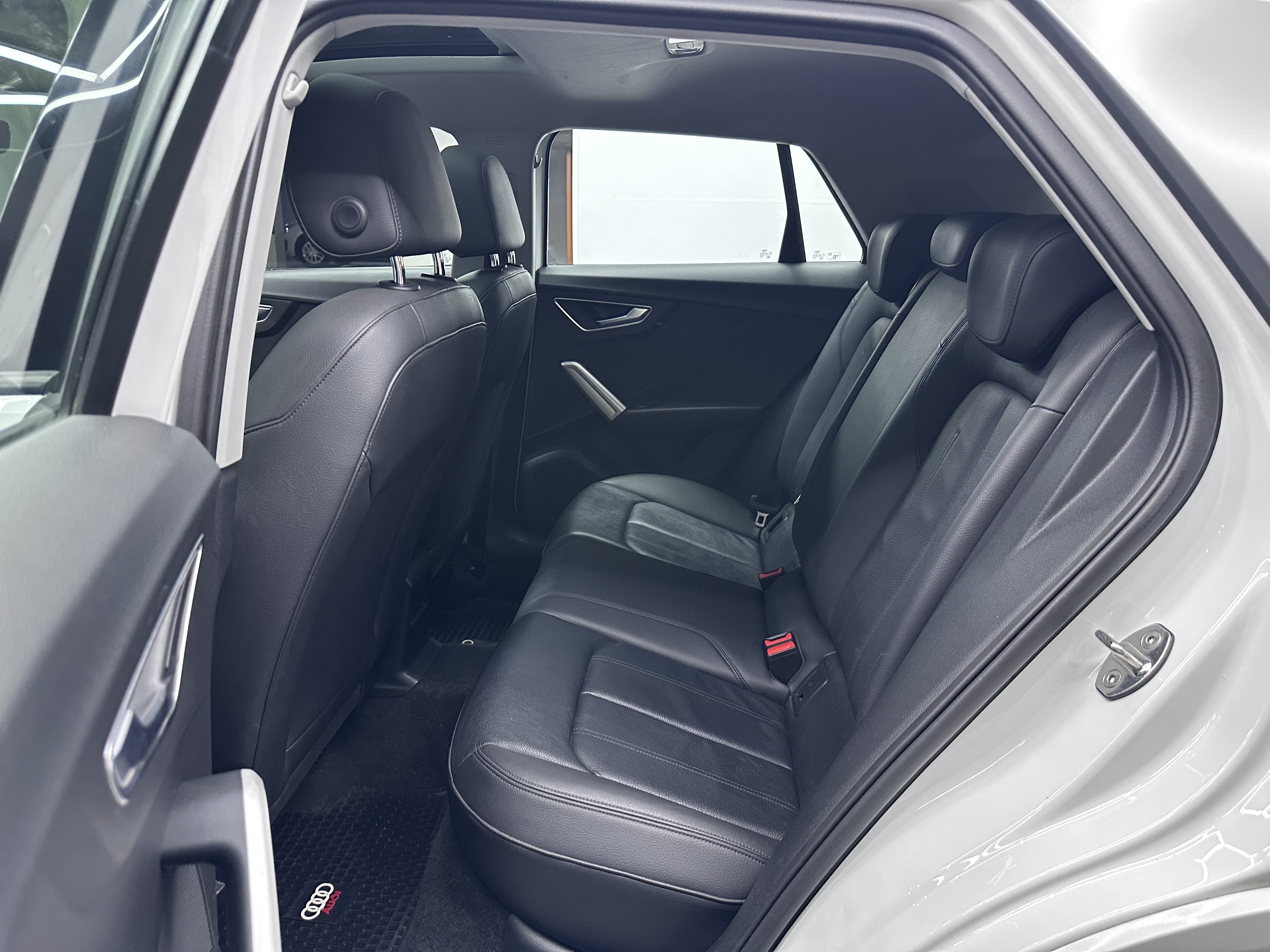 Audi Q2 — foto 12 de 17