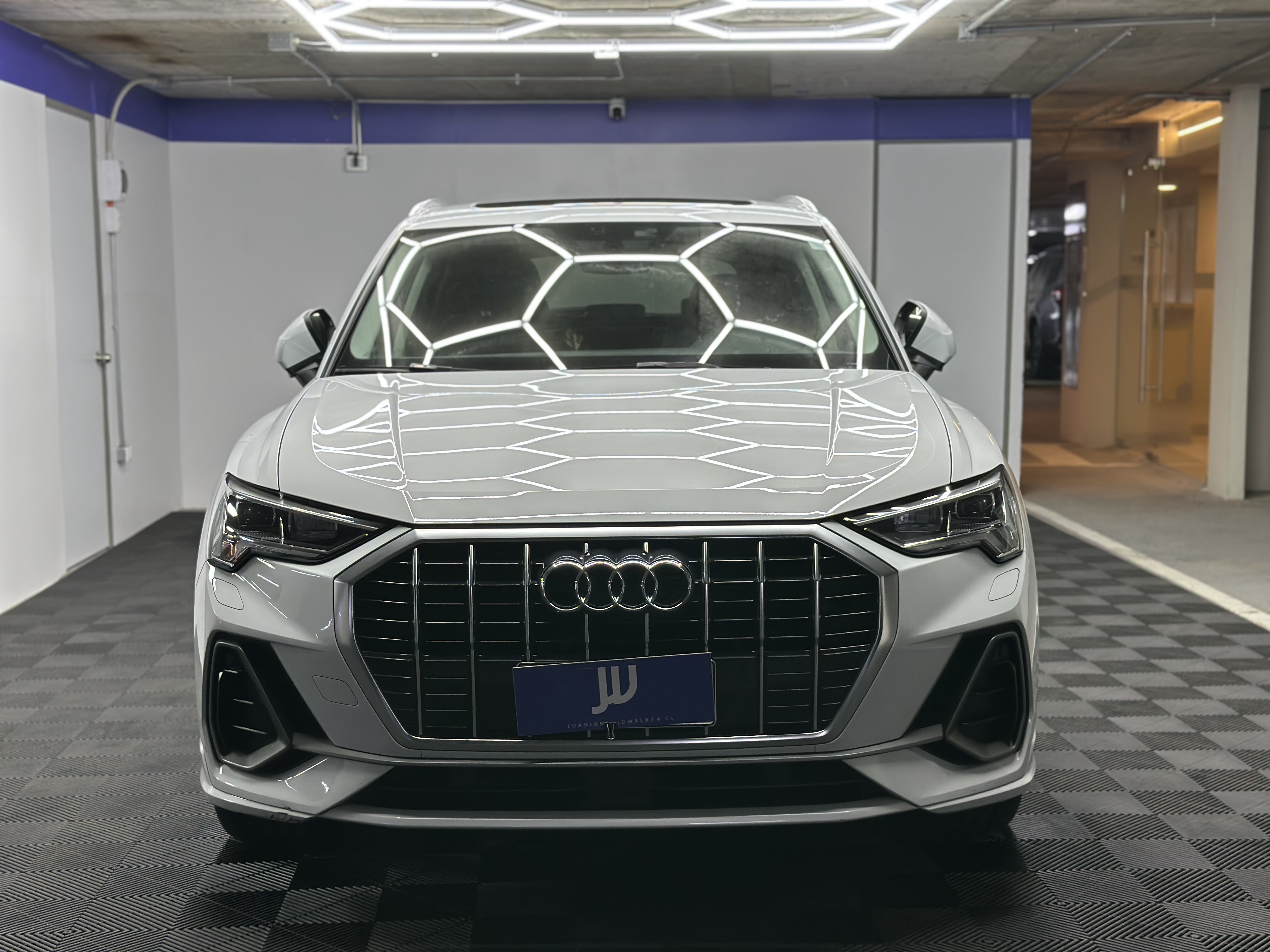 Audi Q3 — foto 2 de 18