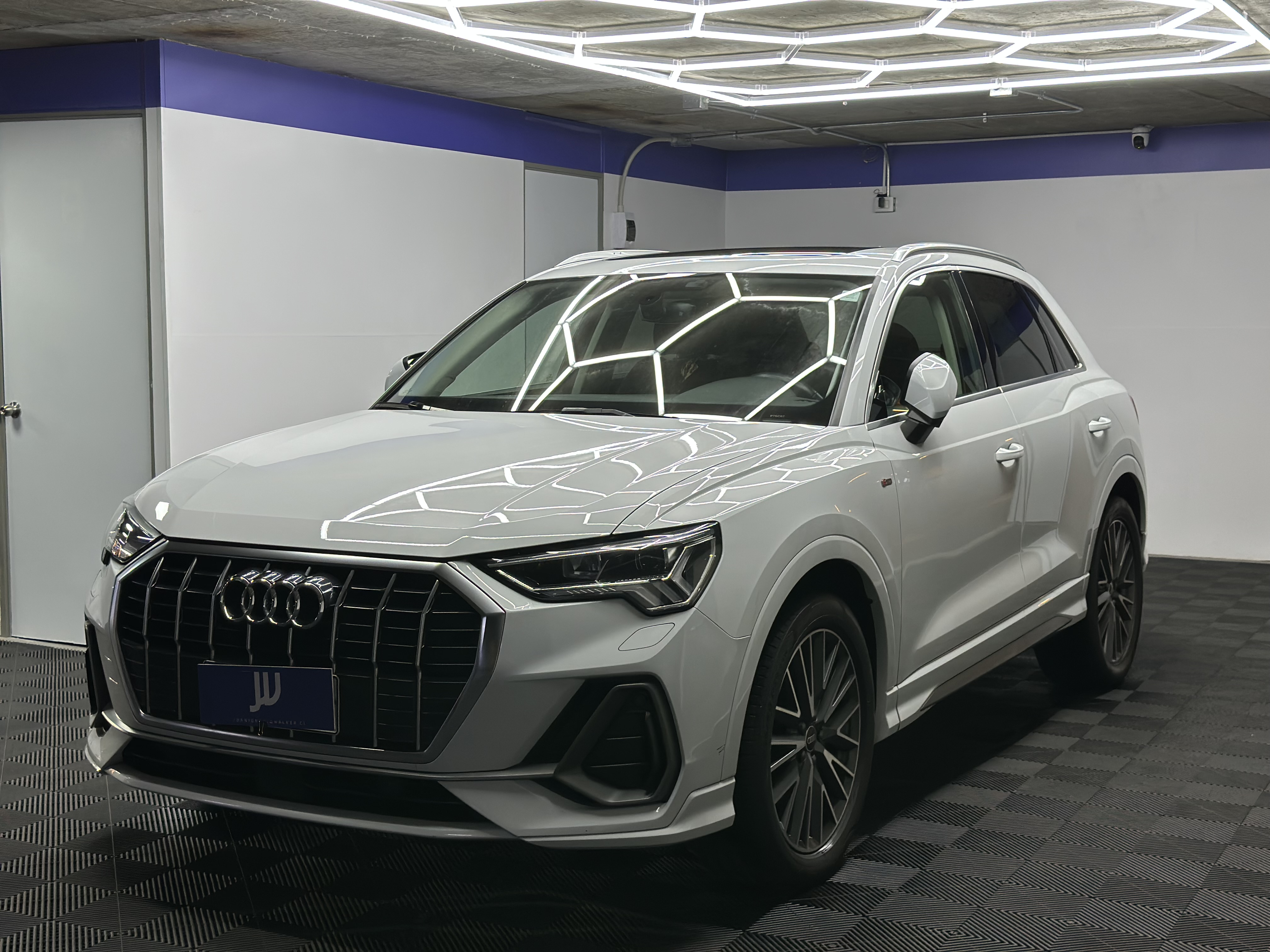 Audi Q3 — foto 3 de 18