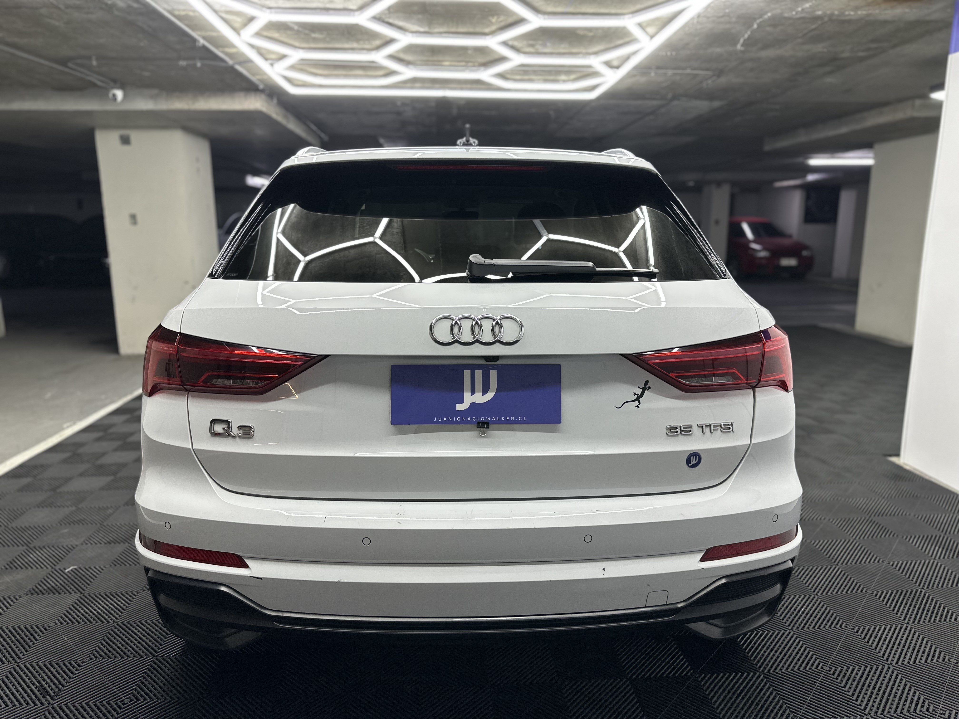 Audi Q3 — foto 6 de 18