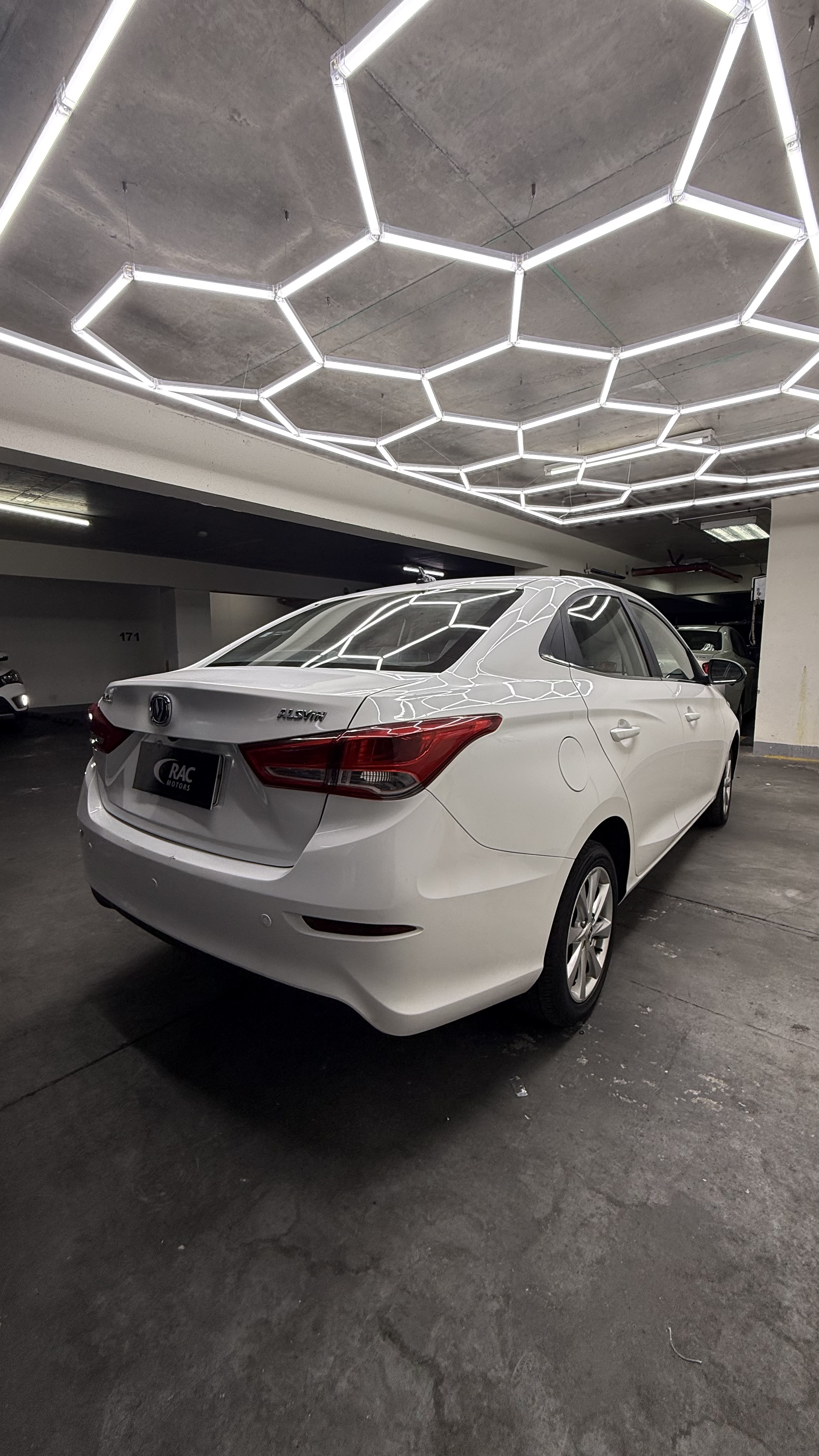 Changan Alsvin 2023 — foto 8