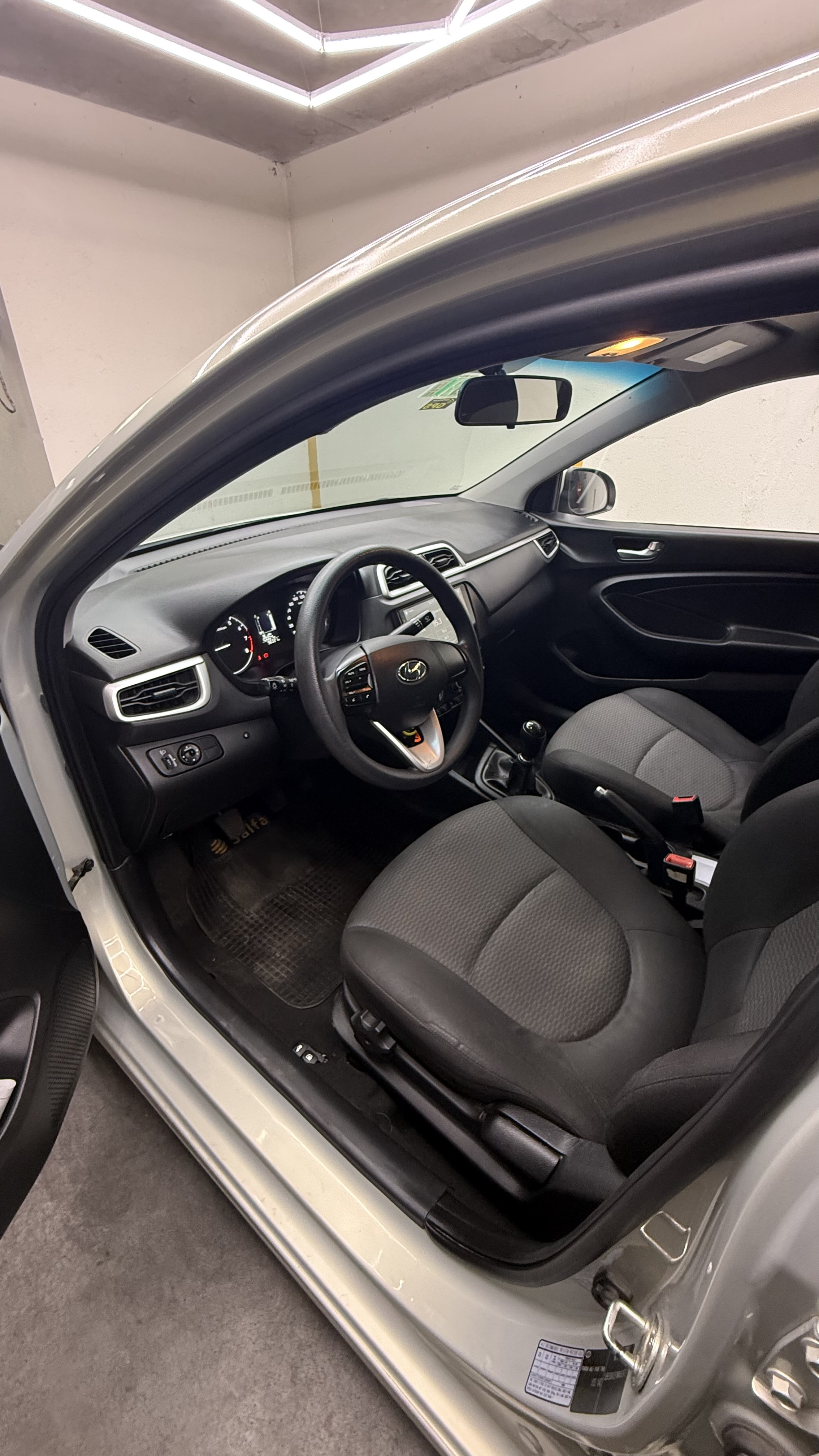 Hyundai Verna 2022 — foto 9