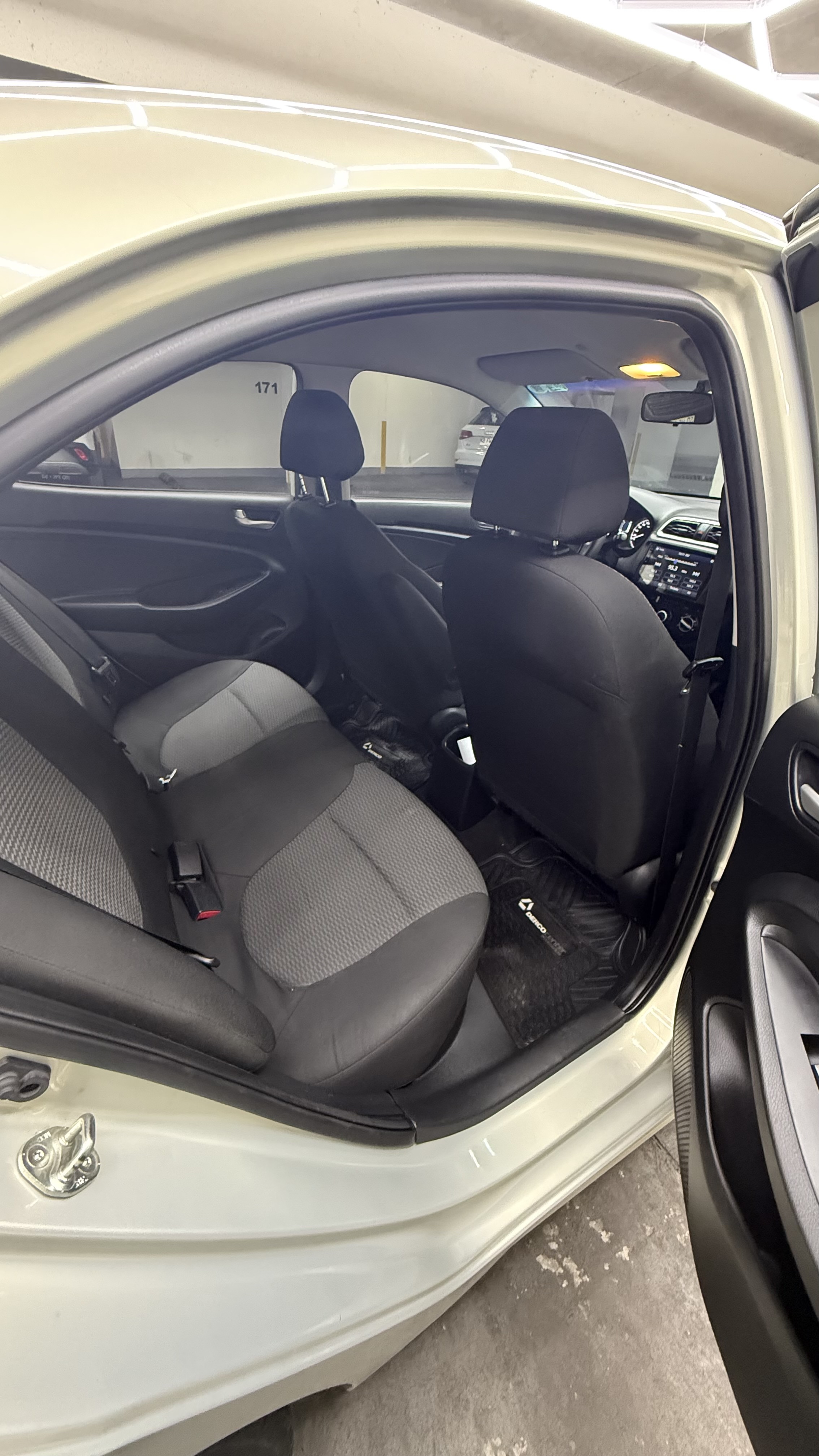 Hyundai Verna 2022 — foto 11