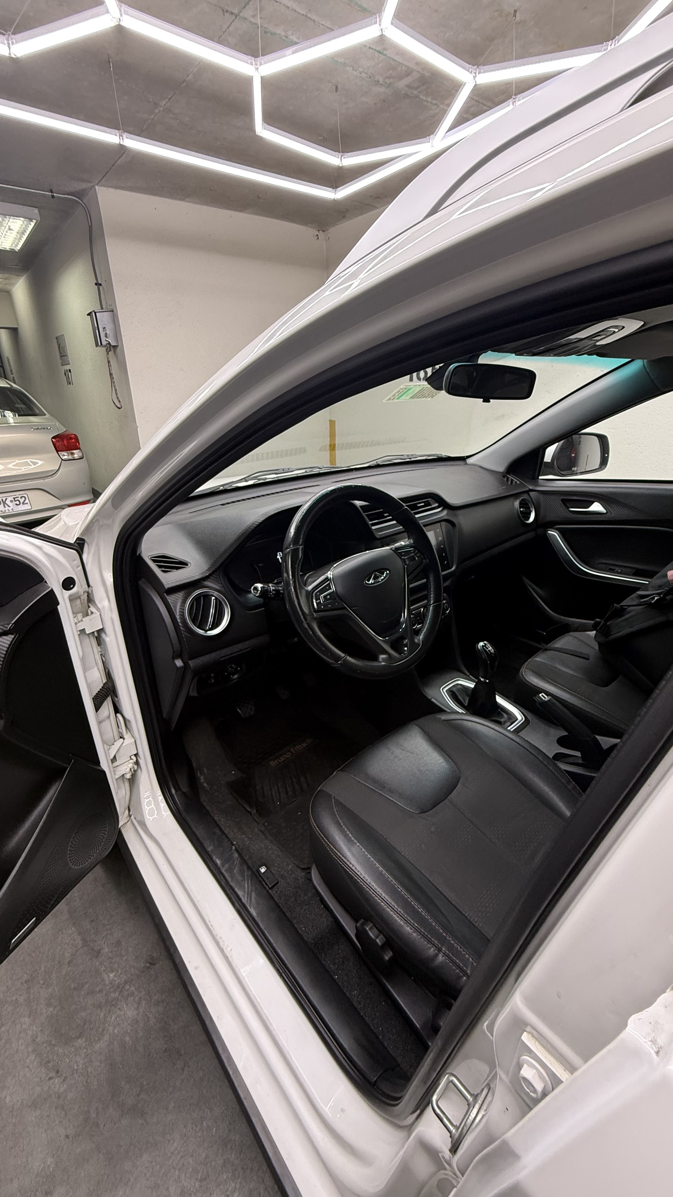 Chery Tiggo 2 2022 — foto 9