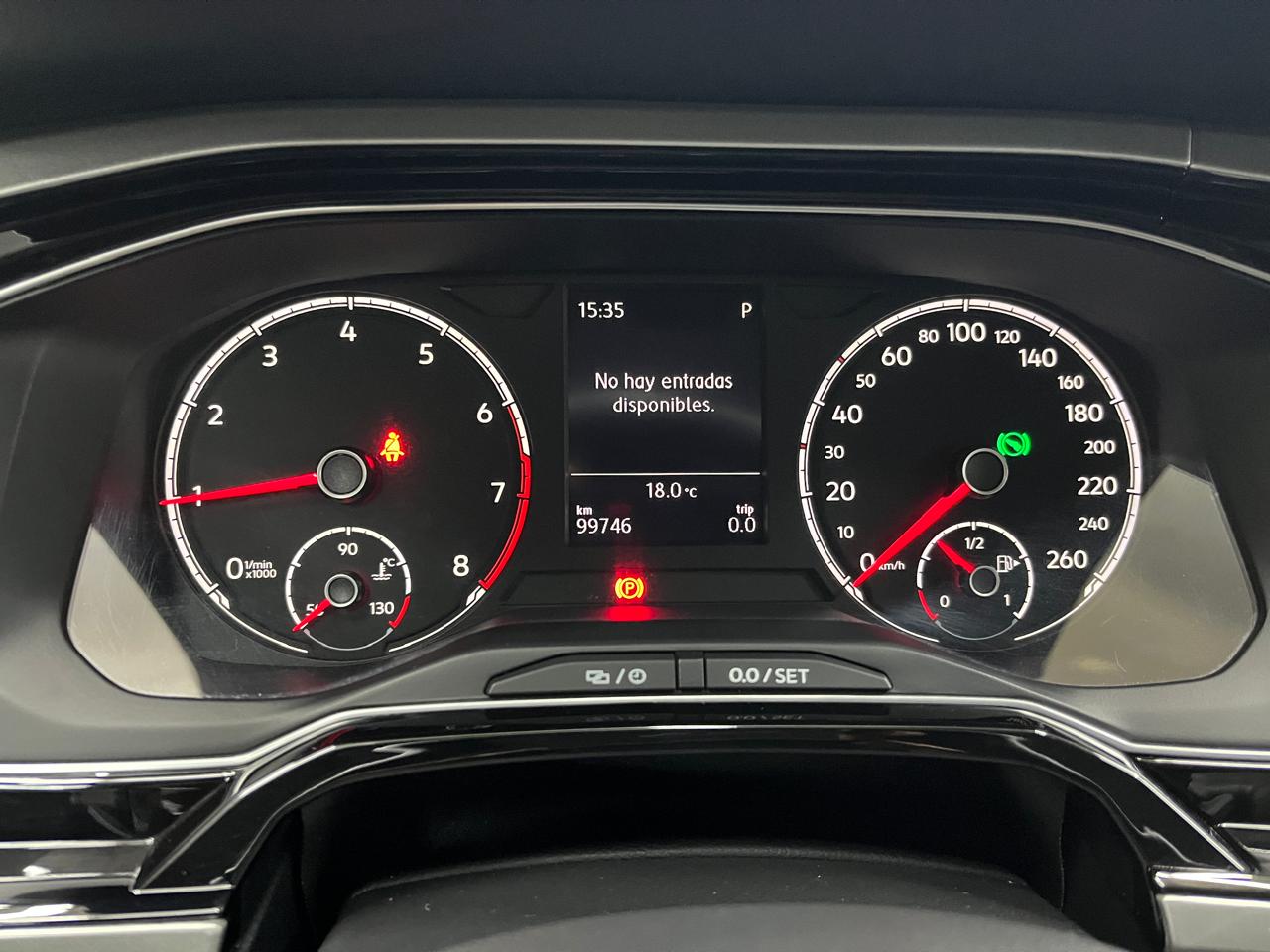 Volkswagen Polo — foto 8 de 15
