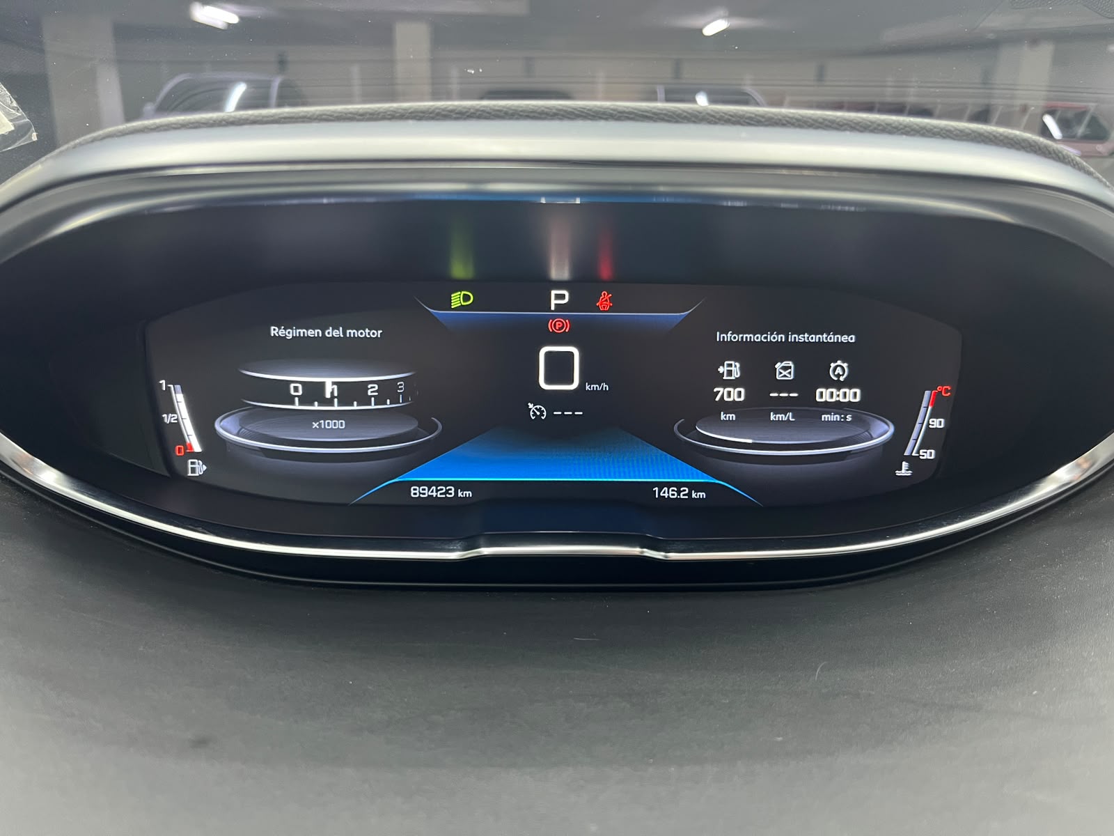 Peugeot 5008 — foto 9 de 16