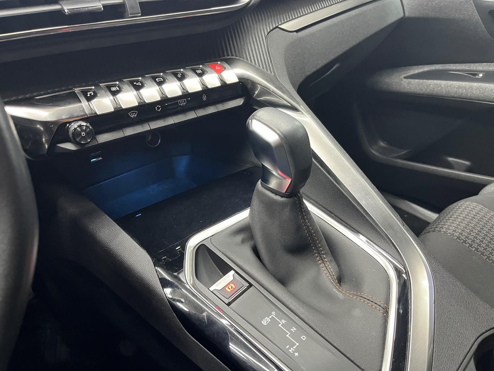 Peugeot 5008 — foto 11 de 16